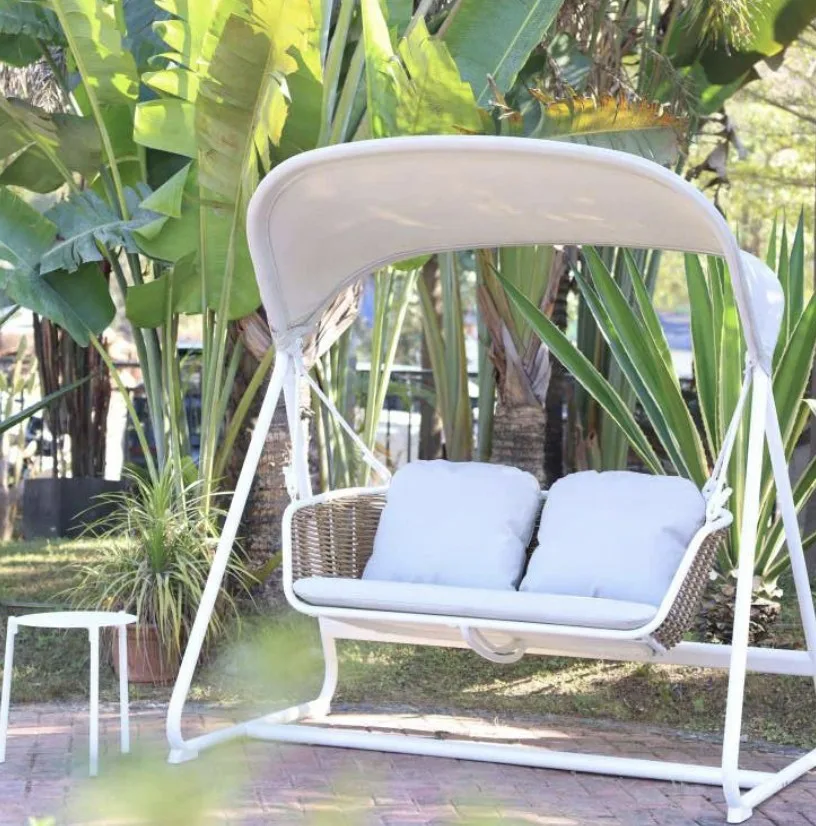 Coral Swing